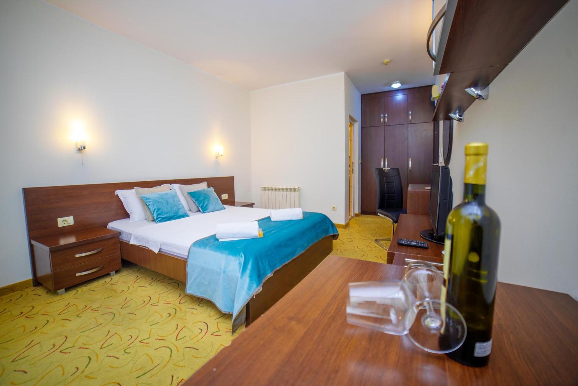 Hotel Odissey Jaz بودفا المظهر الخارجي الصورة