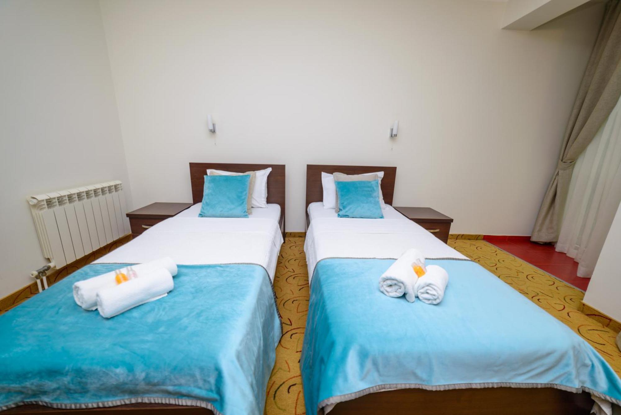 Hotel Odissey Jaz بودفا المظهر الخارجي الصورة